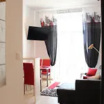 Rent-apart City Center Apartment